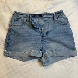 Hollister curvy ultra high rise mom shorts